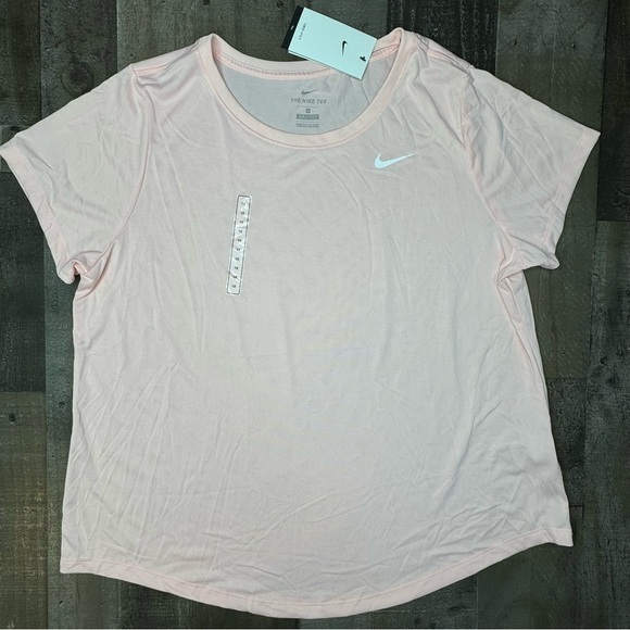 NWT Nike DriFit Crew Neck Short Sleeve Tee size 1X - Picture 1 of 9